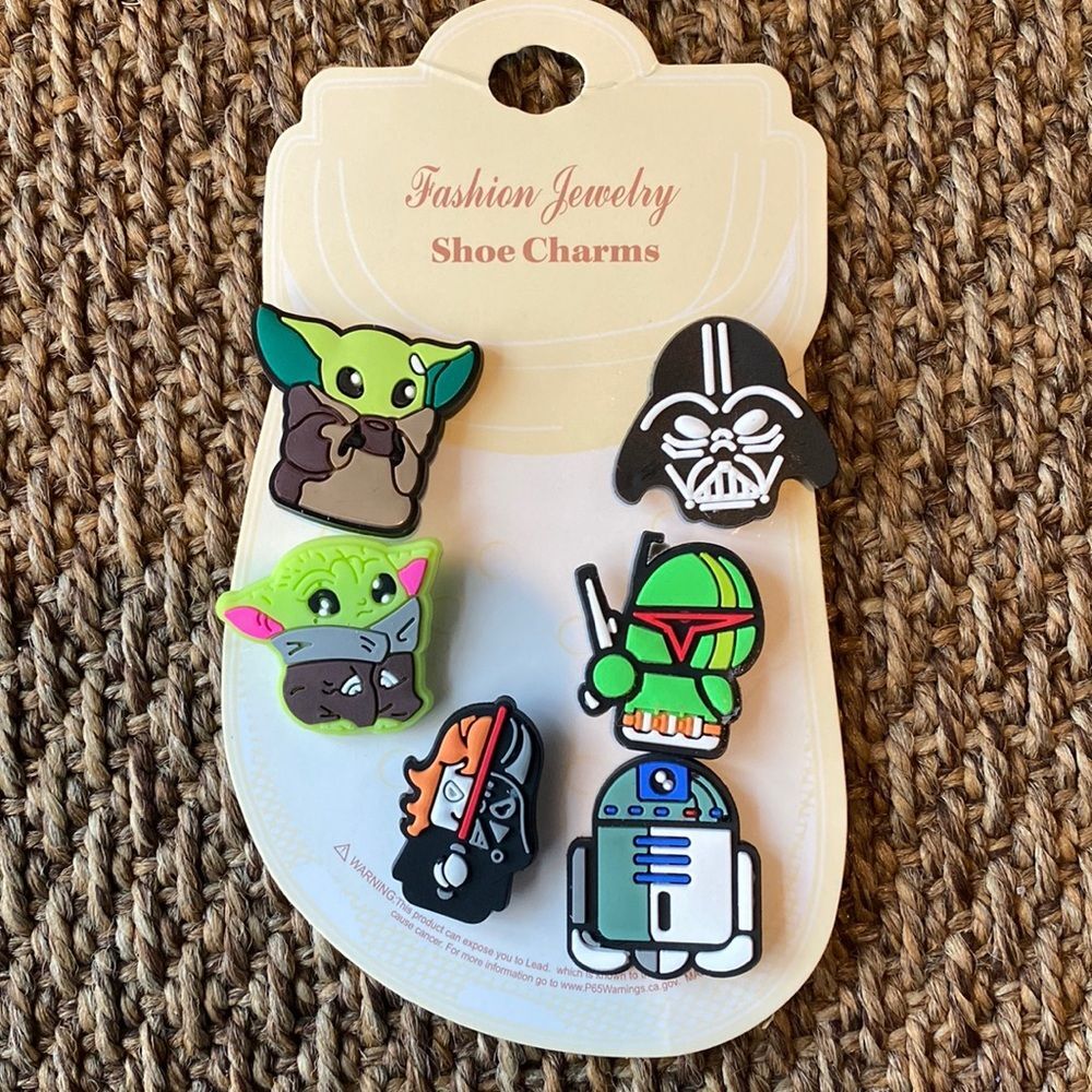 Dtar wars mandalorian crocs jibbitz